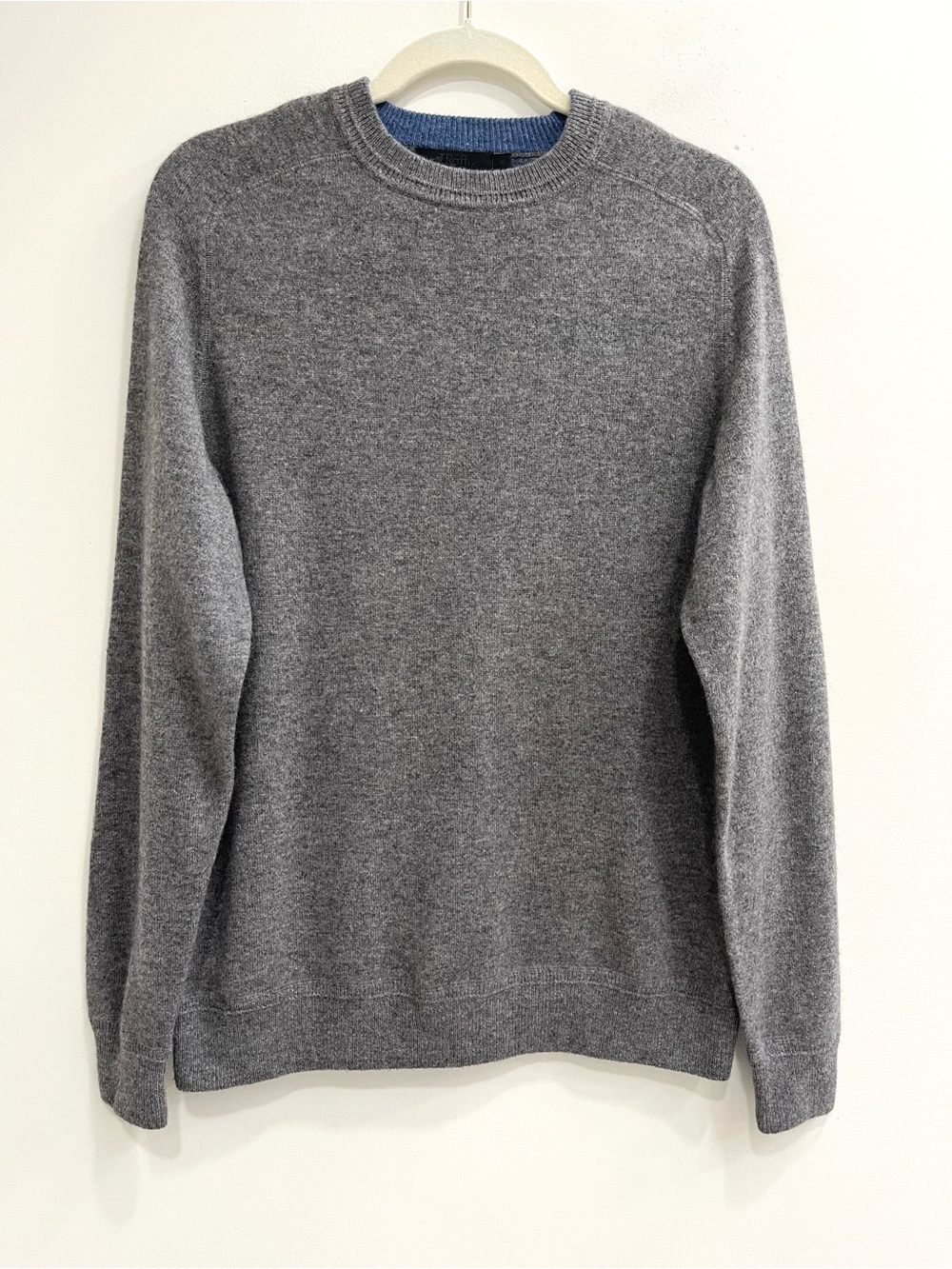Raffi charcoal gray 100% cashmere crewneck sweater men’s size medium